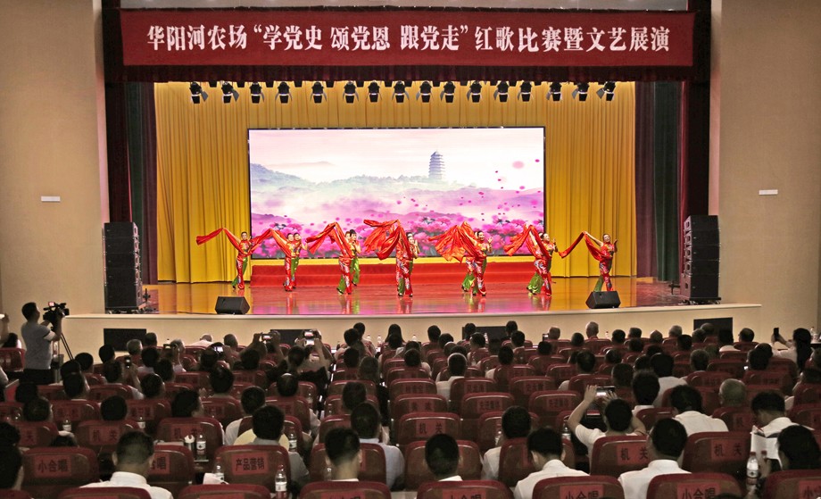 唱红歌 颂党恩.JPG